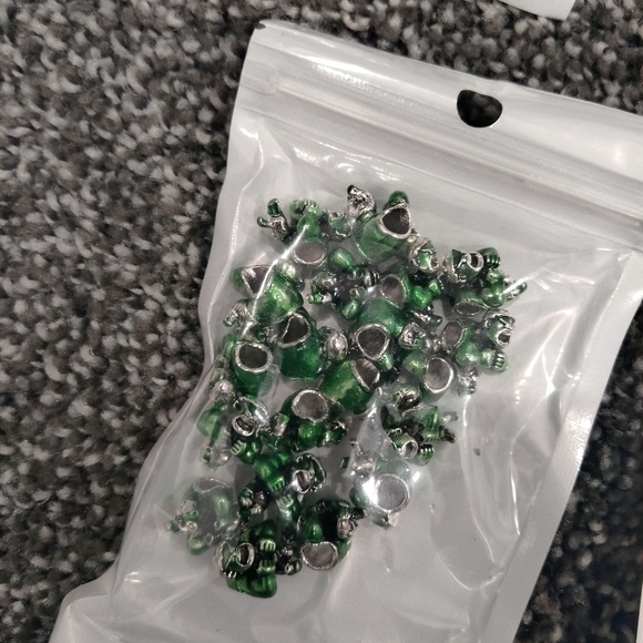 Marvel avengers charms - Picture 2 of 10